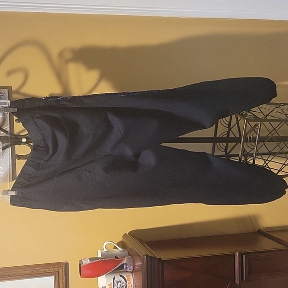 Bundle 5 items for $40 sale - Picture 4 of 4